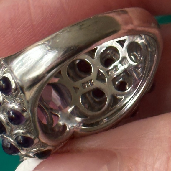 Gorgeous amethyst, sterling silver chunky ring - Picture 4 of 13